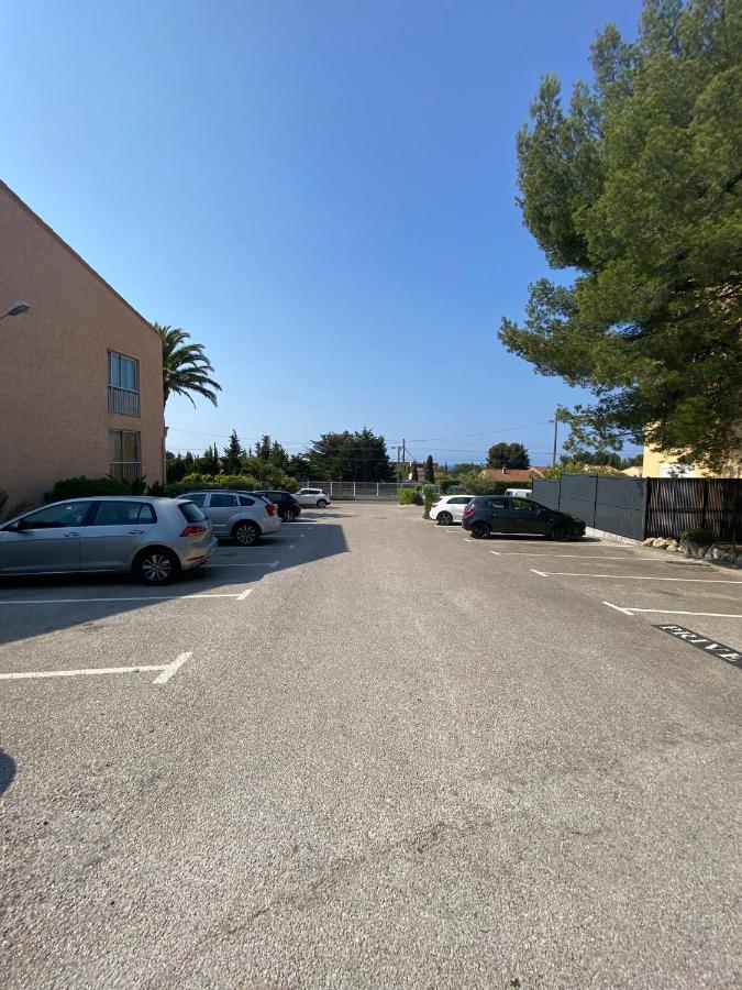 Bandol Studio Apartment Екстериор снимка
